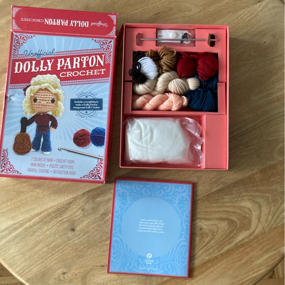 4 FOR $15 Dolly Parton Crochet Kit - Picture 6 of 8